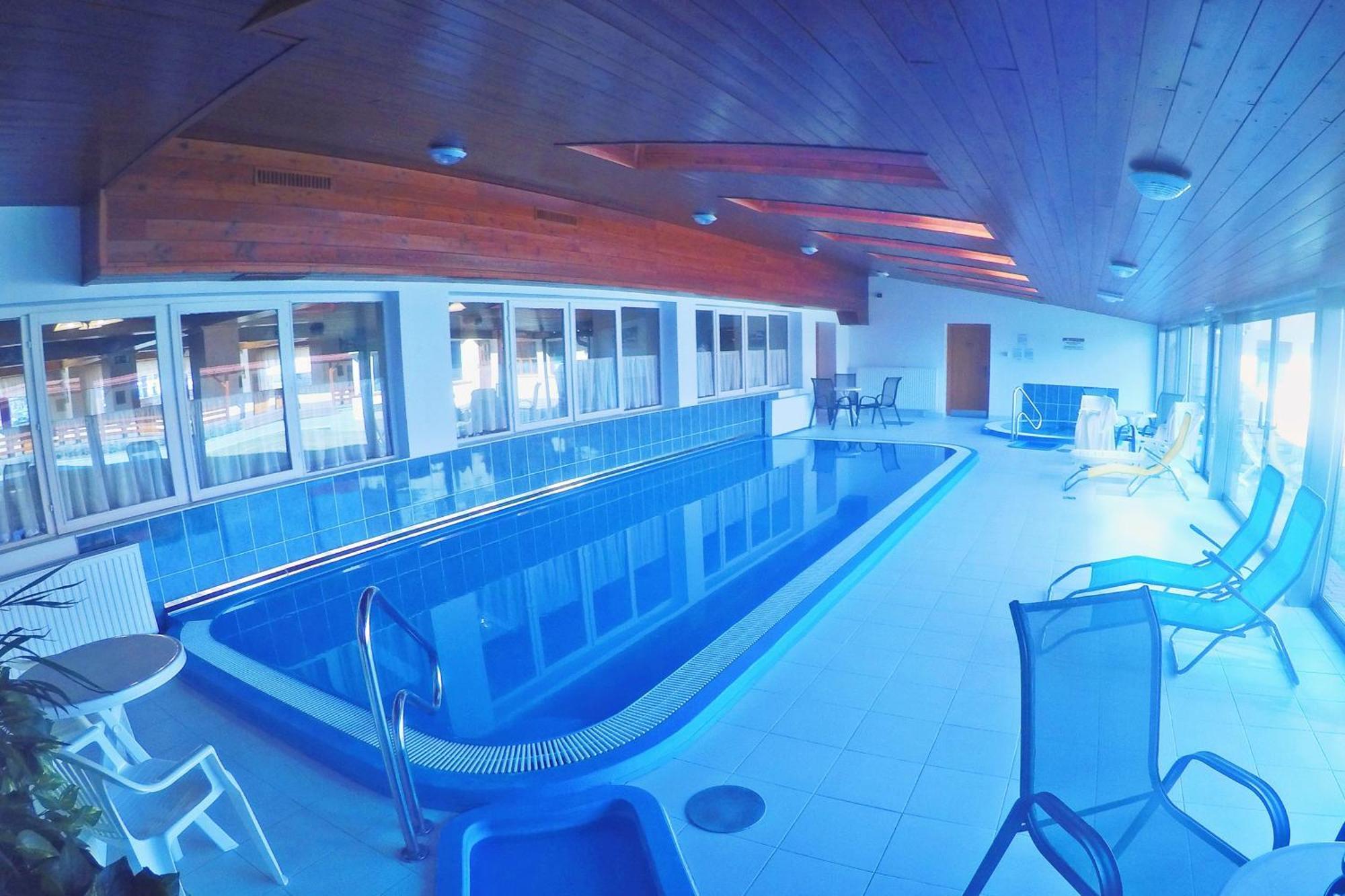 Hotel Halaszkert Badacsony バダチョニトマイ エクステリア 写真
