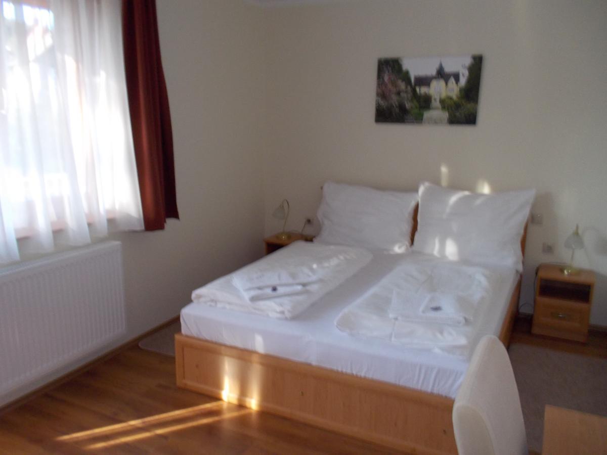 Hotel Halaszkert Badacsony バダチョニトマイ エクステリア 写真